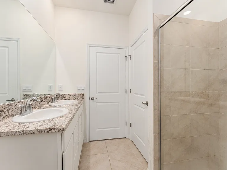 5347 NW 46th Lane Rd — Photo 26