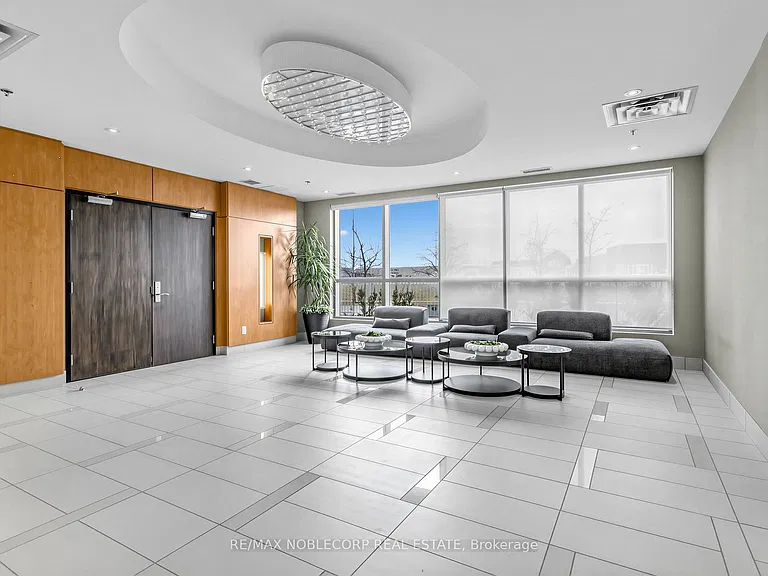 840 Queens Plate Dr #1705 — Photo 2