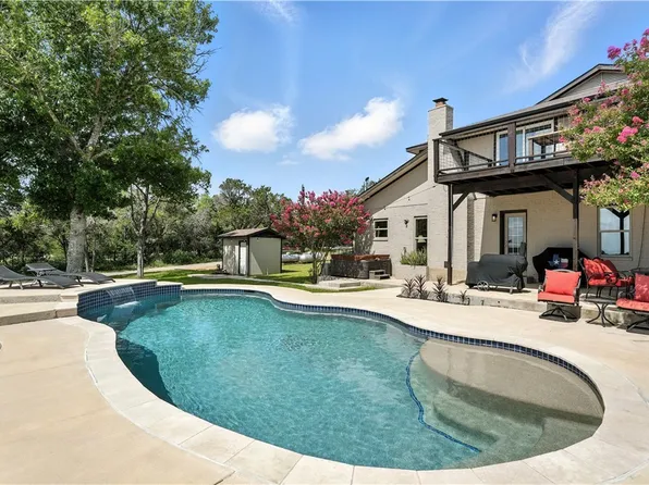 130 Oak Ridge Dr, New Braunfels, TX 78132