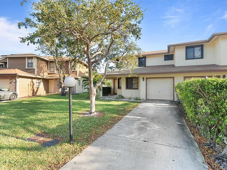 6094 Live Oak Ct #B — Photo 39