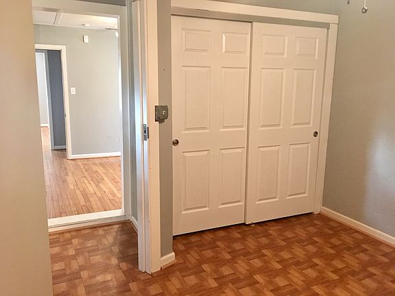 Available room - view of closet