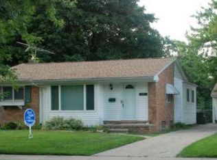 238 N Hill Cir, Rochester, MI 48307