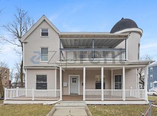 92 Maple St Floor 3, Dorchester, MA 02121