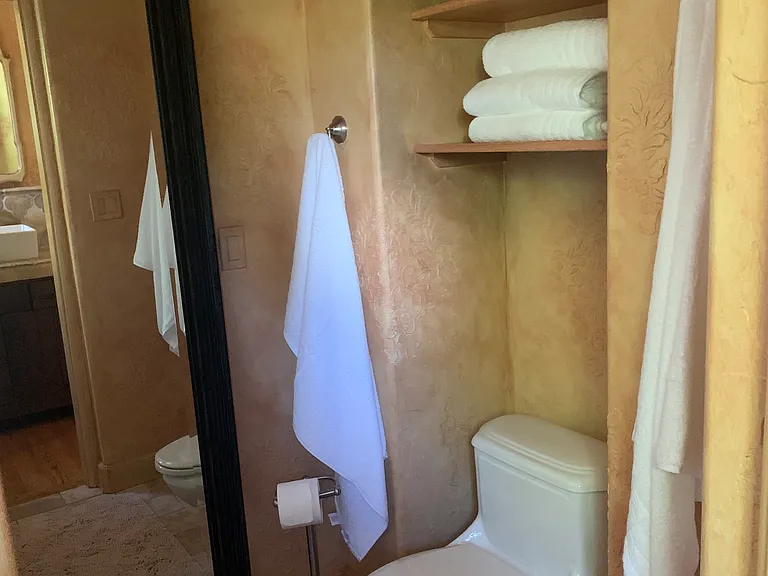 7540 Heather Rd — Photo 10