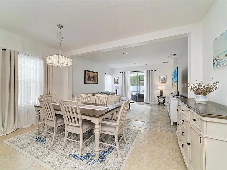 4650 Woodbrook Dr — Photo 17