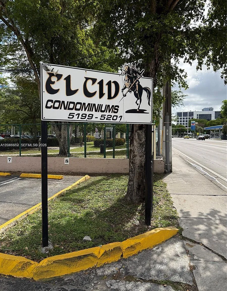 El Cid Condo — Photo 2