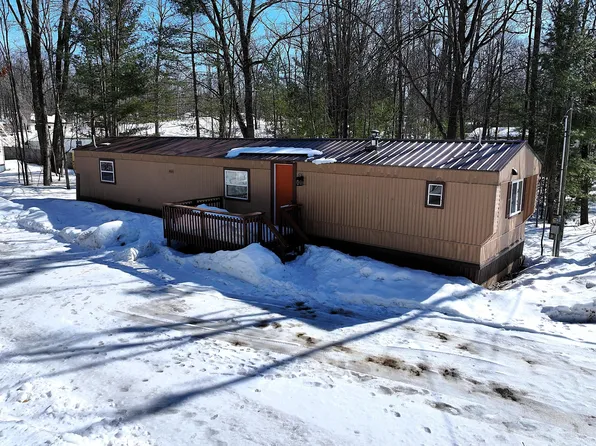 6091 Kellogg Dr, Gaylord, MI 49735