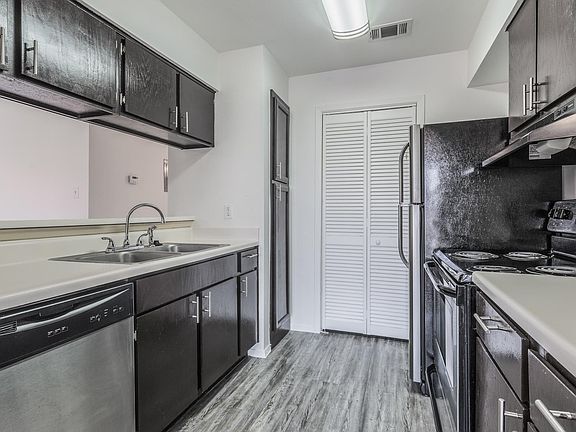 5th image of 8615 Rockwood Ln #325