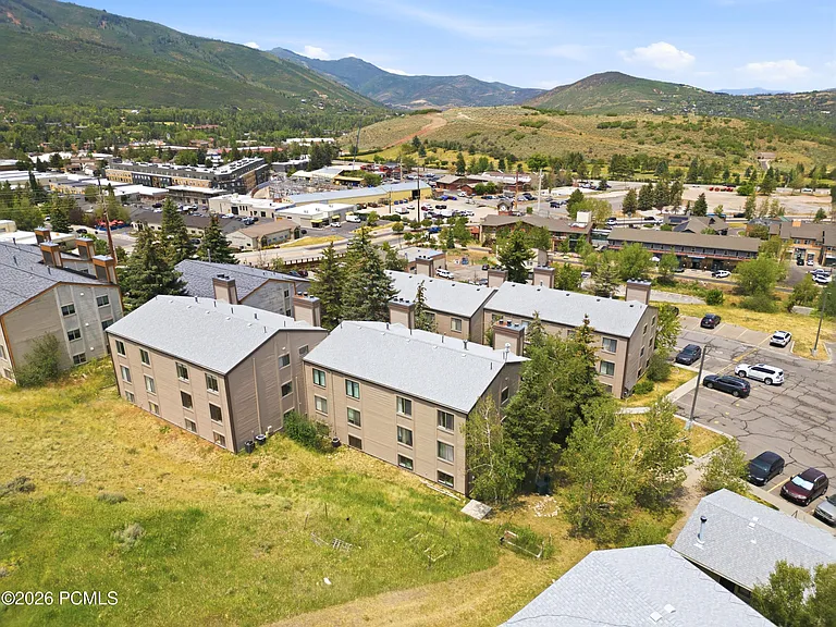 1650 Iron Horse Loop Rd #H5 — Photo 30