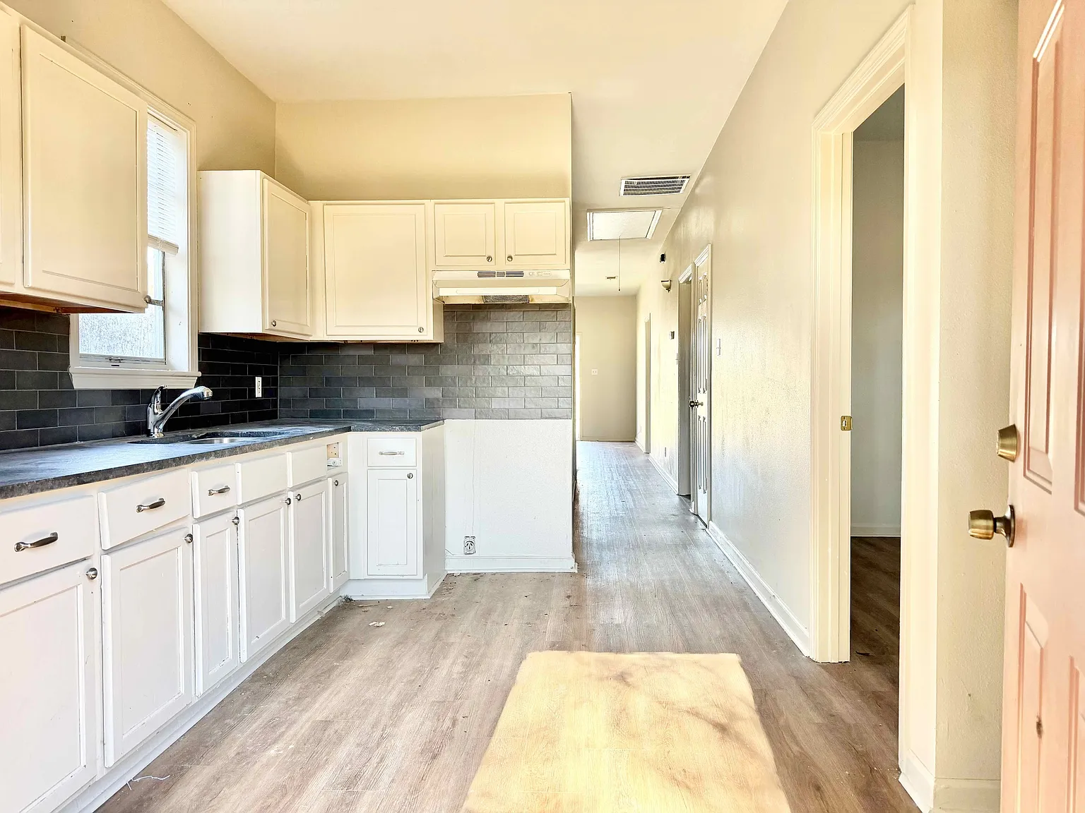 sd **1606 Myrtle Walk Street** - 1 — Photo 3