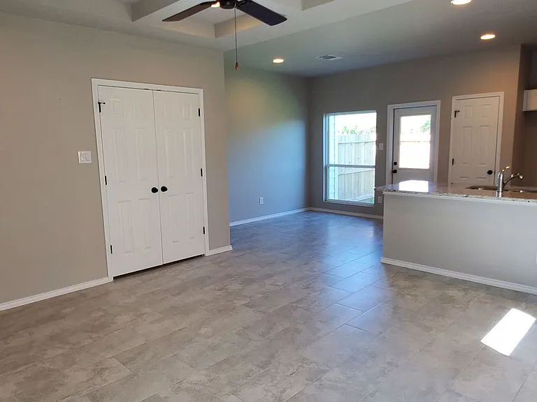 8607 Valentina Way #102 — Photo 5