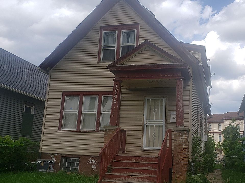 2nd image of 2452 N 21st St