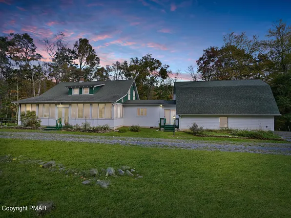 3169 Spruce Cabin Rd, Cresco, PA 18326