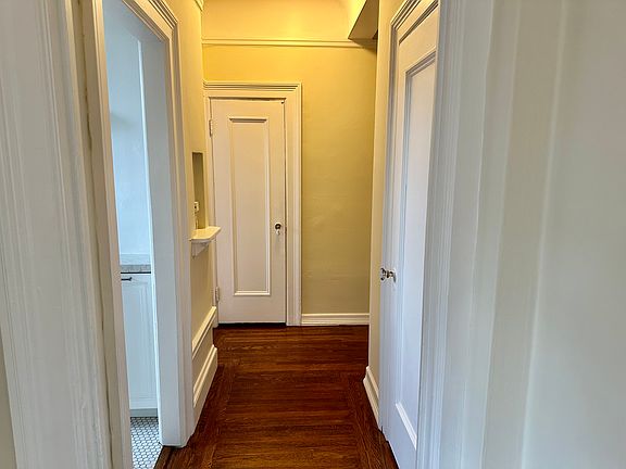 5th image of 805 Bush St APT 518
