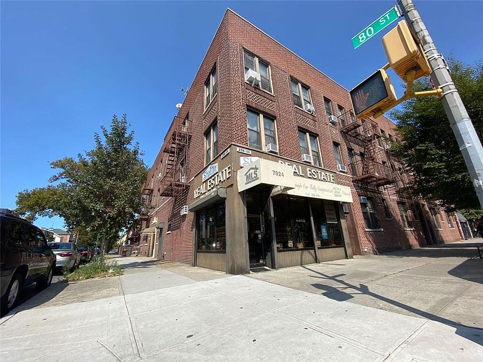 1st image of 7914-24 18th Ave