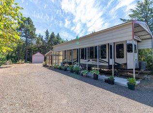 158 Outer Dr, Florence, OR 97439