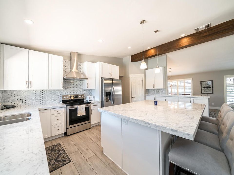 16 - Open Kitchen