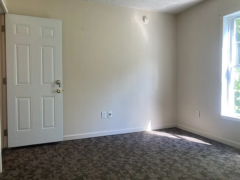 669 Spruce St — Photo 12