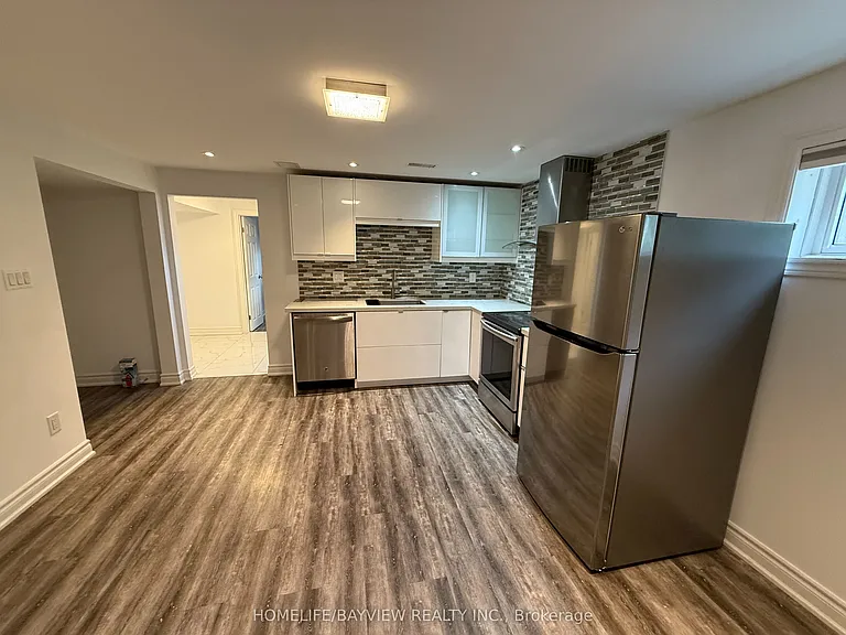 68 Knighton Dr #BASEMENT — Photo 6