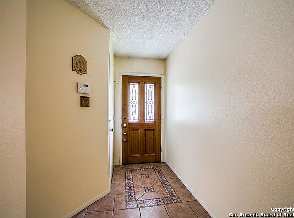 3rd image of 834 S Ellison Dr