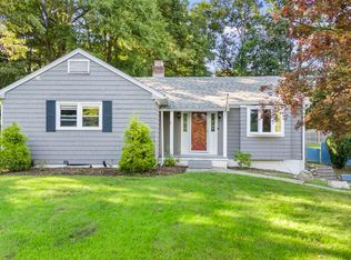 25 Indian Head Rd, Danbury, CT 06811