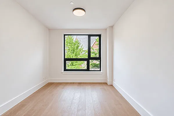 Bedroom, photo 1
