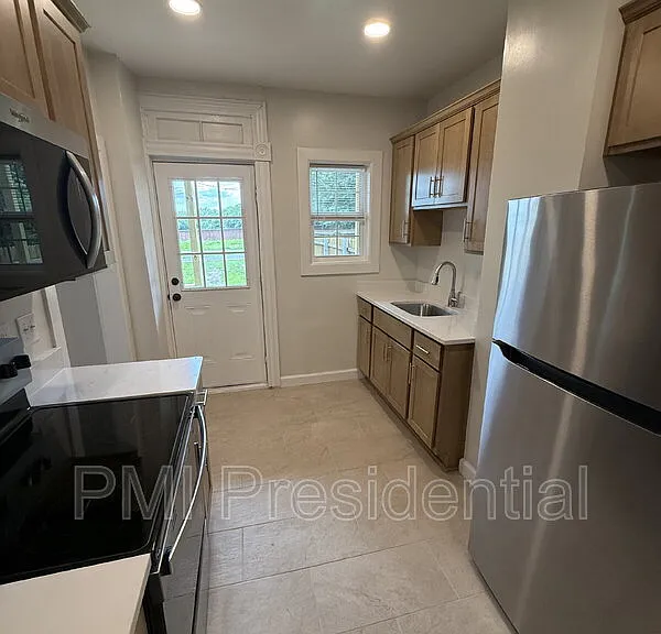 1812 3rd Ave #1 — Photo 10