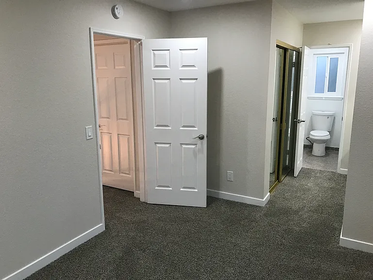 2819 Gus Ct — Photo 29