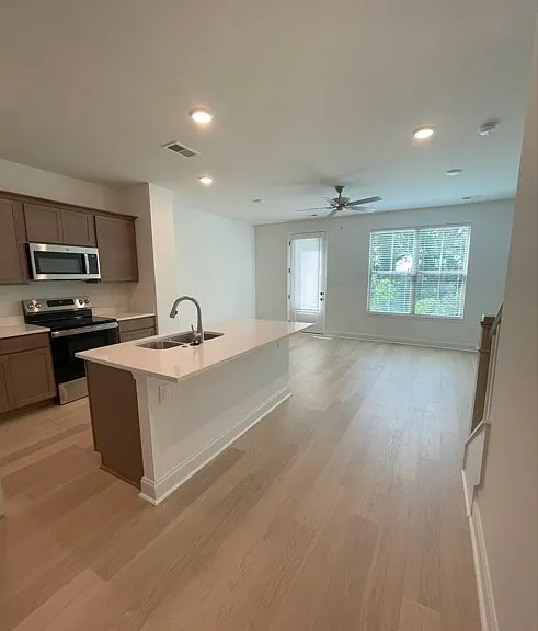 1825 Bennett Village Dr #69 — Photo 5