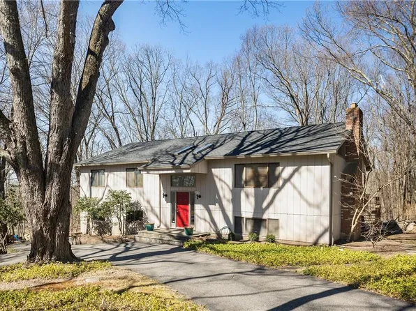 14 Willow Crest Drive, Katonah, NY 10536