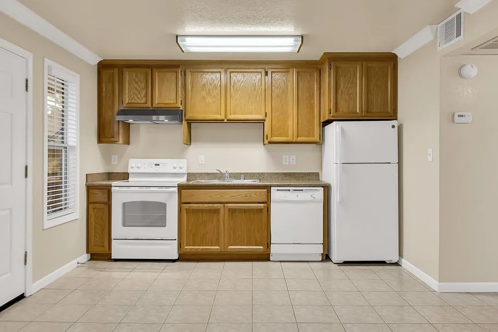 1 bed, 600 sqft, $1,550 — Photo 4