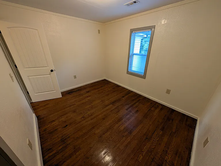 1318 W Huntsville Ave — Photo 32