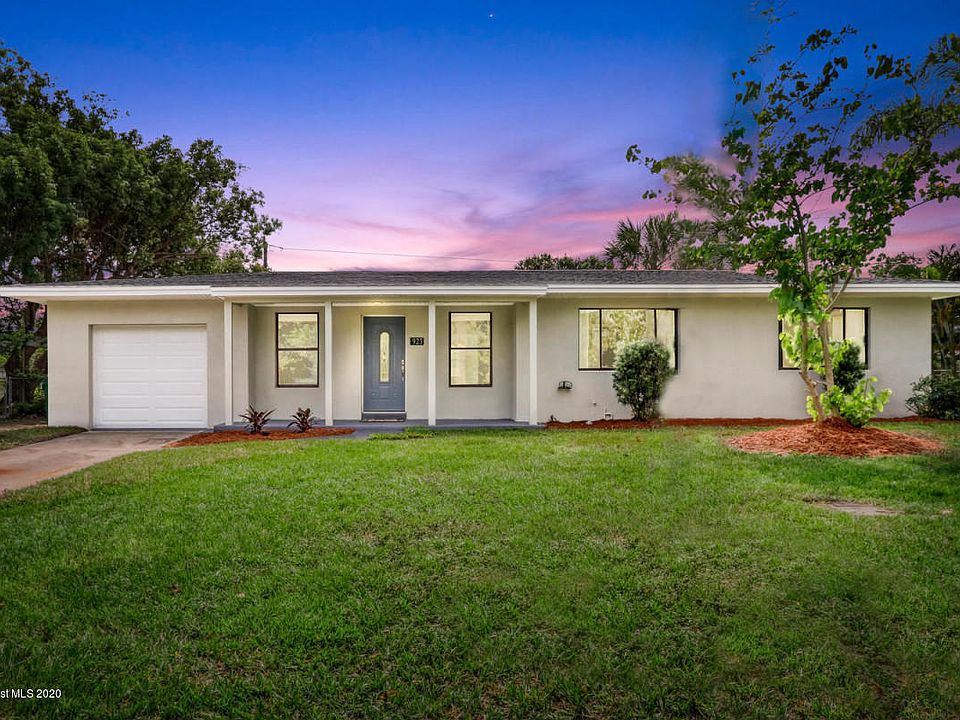 1st image of 923 Glenmore Cir