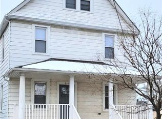 2102 Quail St #1, Lakewood, OH