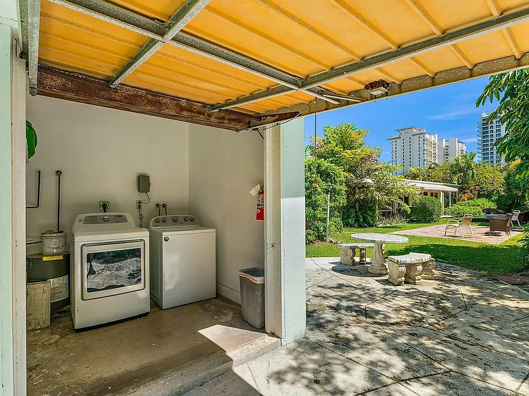 3036 Park Ave — Photo 19