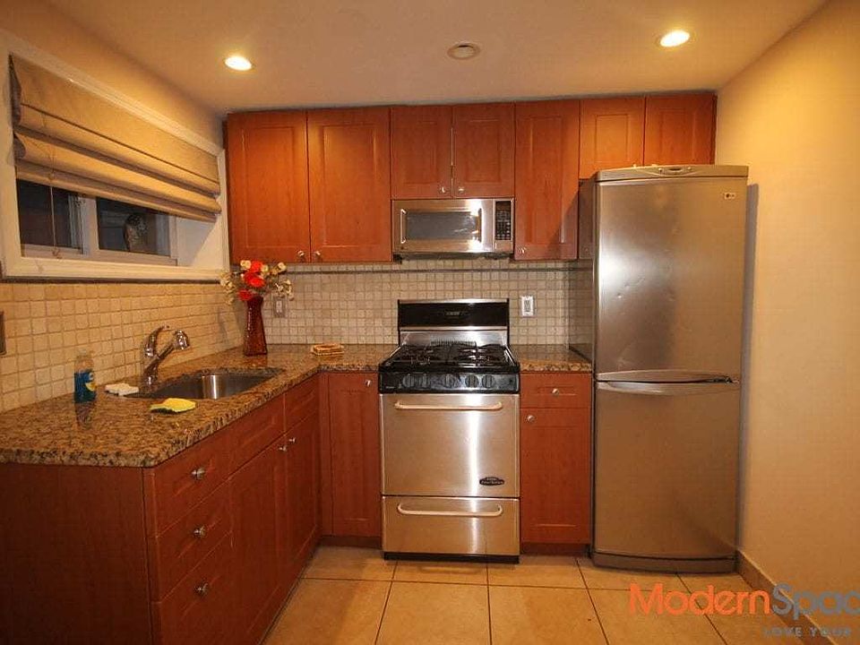 1st image of 4209 25th Ave #1