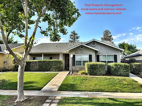 1339 Vine St Photo 1
