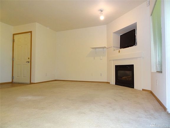 4th image of 10825 SE 200th St #103