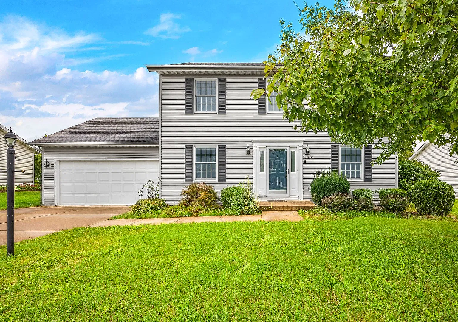3BR/4BA Dunlap Home for Lease — Photo 2