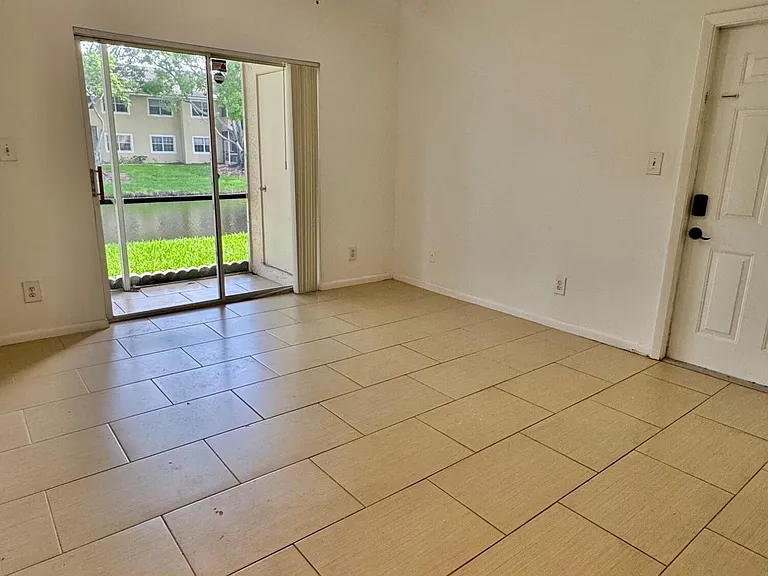 640 Cypress Club Way #J12 — Photo 5