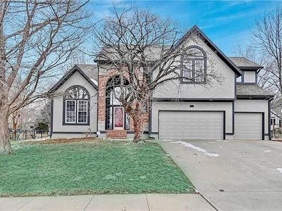 5904 Edgewater Dr, Overland Park, KS, 66223