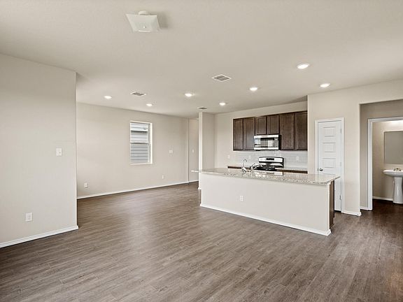 5th image of 5002 Sandstone Dr