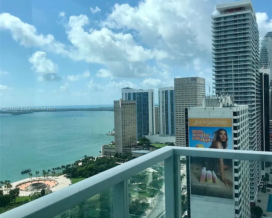 244 Biscayne Blvd #803