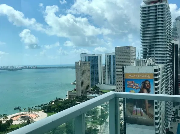 244 Biscayne Blvd, Miami, FL