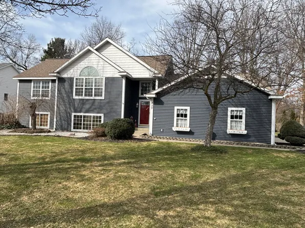 429 Hayes St, Holland, MI 49424