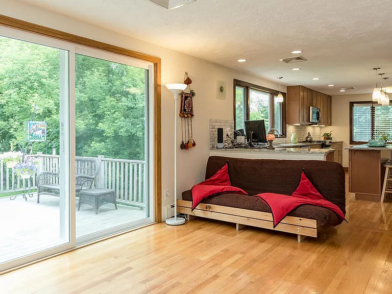 1 Radcliffe Rd — Photo 14