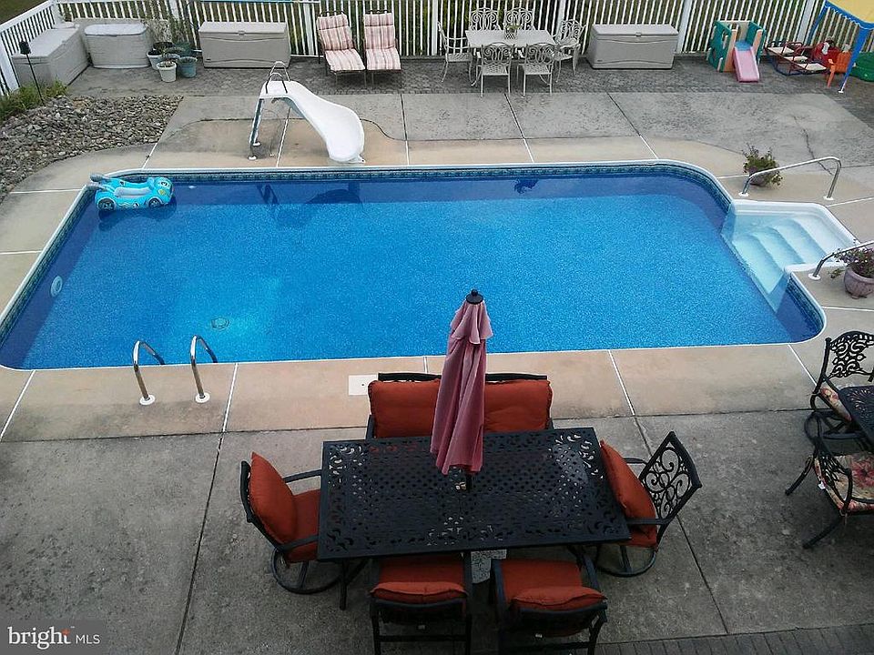 2nd image of 155 Berry Ln