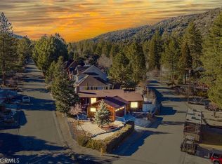 838 Evergreen Rd, Wrightwood, CA 92397