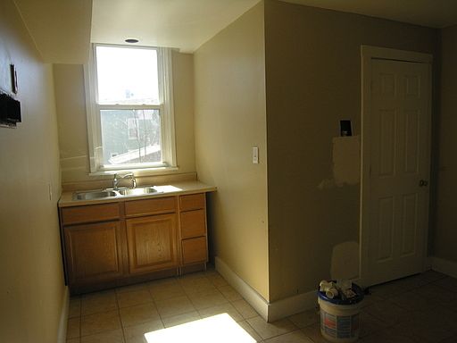 5th image of 1423 Apjones St