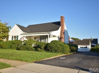 140 McCutcheon Ave, Sayreville, NJ
